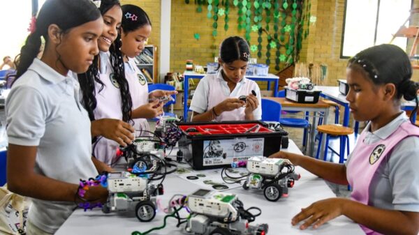 Robotics Fuels the Dreams of Girls in Nuevo Bosque